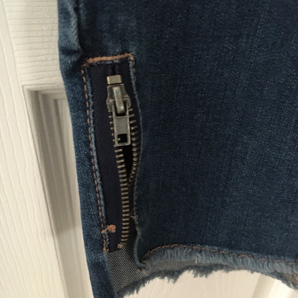 1822 woman’s jeans size 8 - Picture 4 of 5